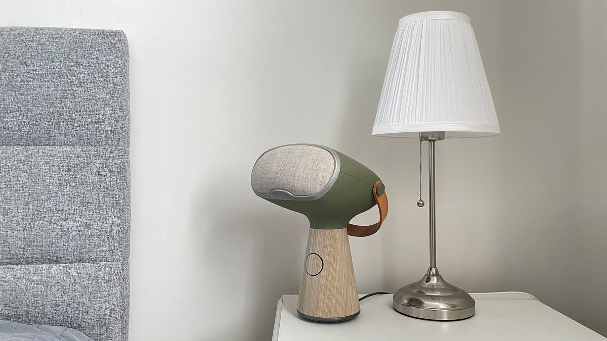 BLAS&Eacute; &mdash; nightstand